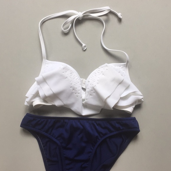 Victoria’s Secret Pink push up triangle bikini top - Picture 2 of 7